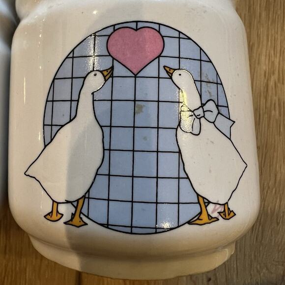 Vintage Salt Pepper Shakers With Holder 80s Geese Country Cottagecore Blue - Picture 2 of 4